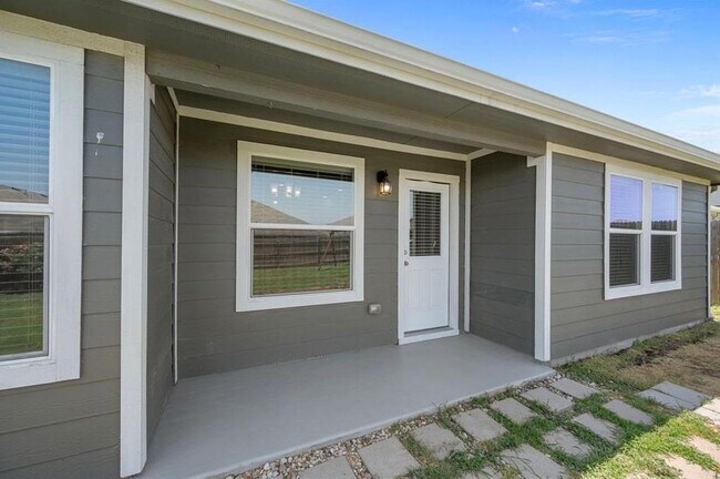 Building Photo - 144 Sulphur River Lp
