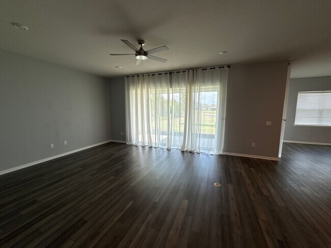 Building Photo - 12970 Brookside Moss Dr