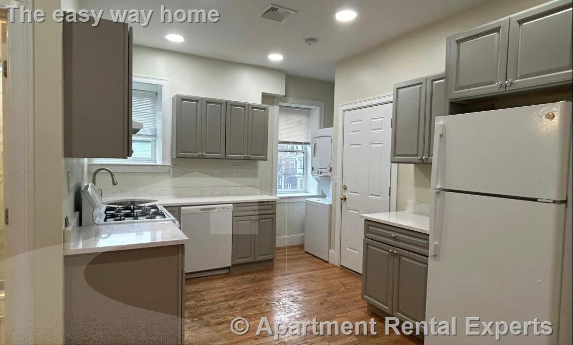 Building Photo - 2036 Massachusetts Ave