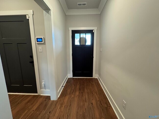 Building Photo - 103 Parvin Way Dr
