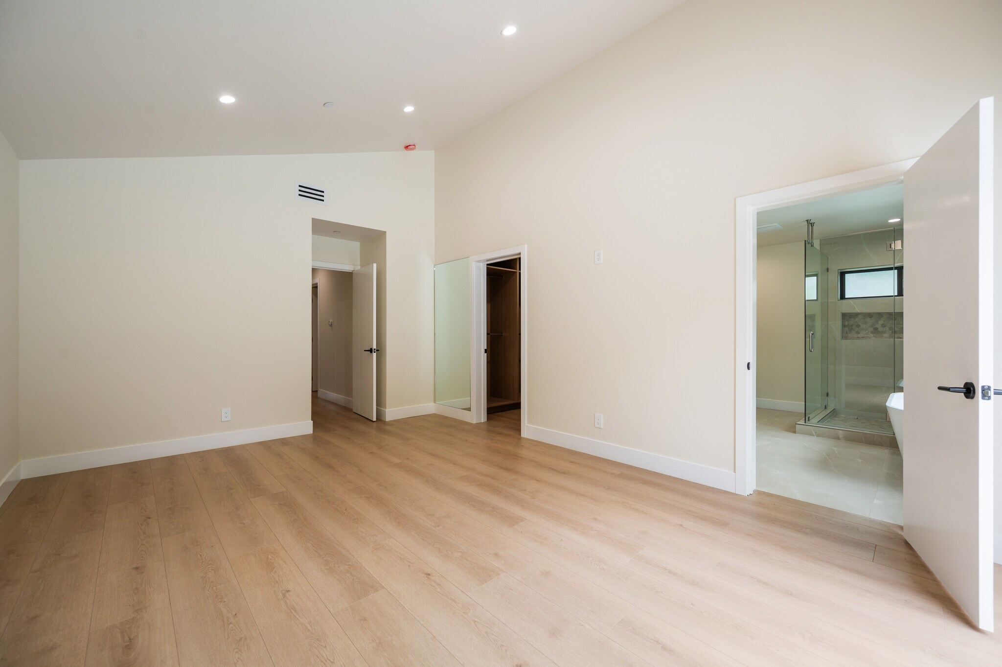 Building Photo - 17106 Gault St