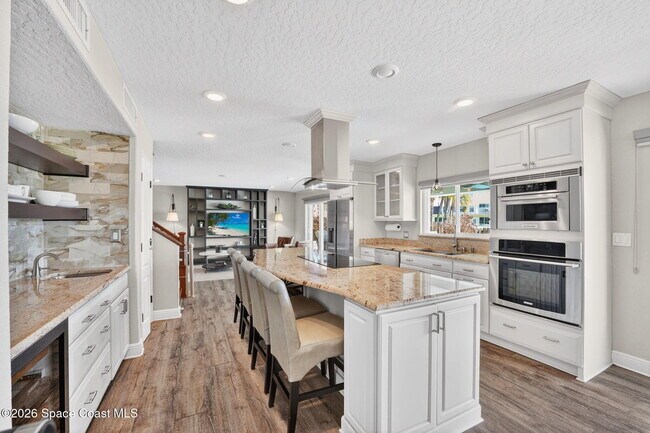 Building Photo - 244 Andros Ave