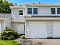 Building Photo - 802 Sara Cir
