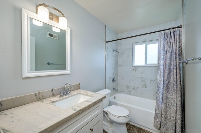 Building Photo - 9615 Adams Ave