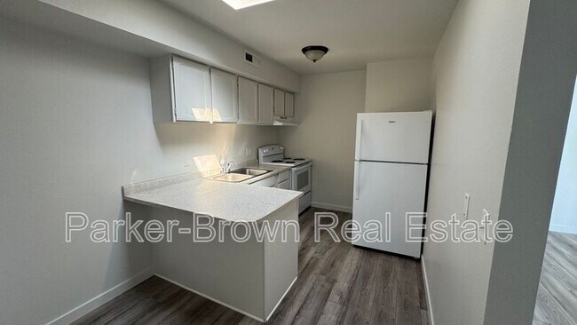 Building Photo - 3414 S 300 E