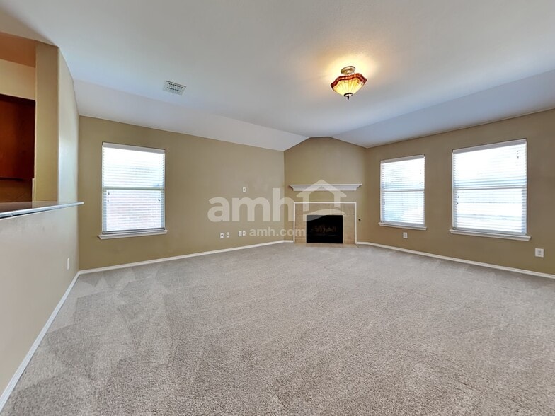 Building Photo - 524 Anchor Way