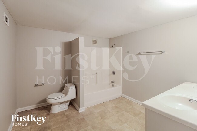 Building Photo - 4725 Diggers Way