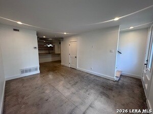 Building Photo - 230 W Craig Pl