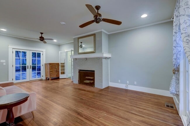 Building Photo - 1205 Enfield Rd