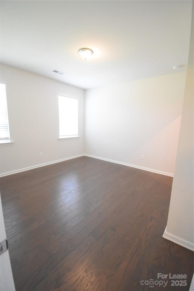 Building Photo - 12120 Ardrey Park Dr