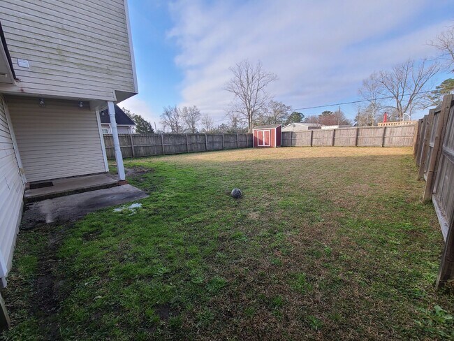 Building Photo - 310 Mattocks Ave
