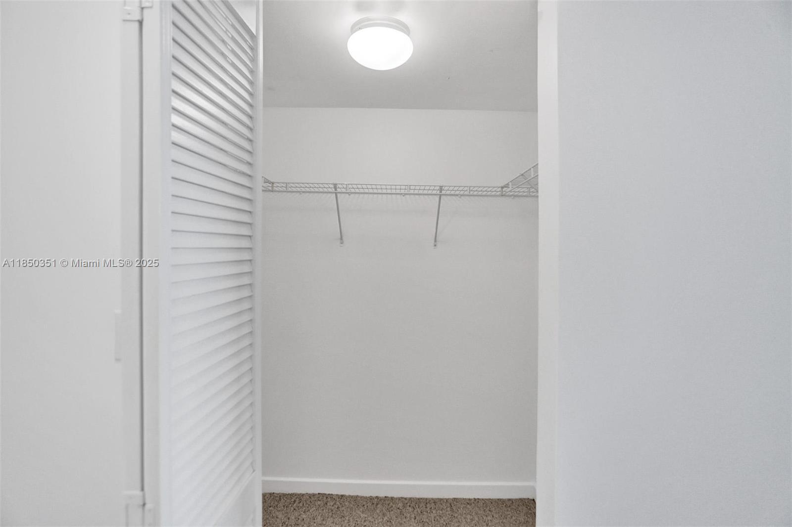 Building Photo - 335 S Biscayne Blvd