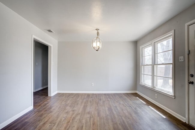 Building Photo - 3011 44th St