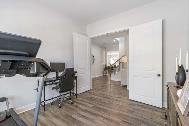 Building Photo - 2595 Whistler Wy NE