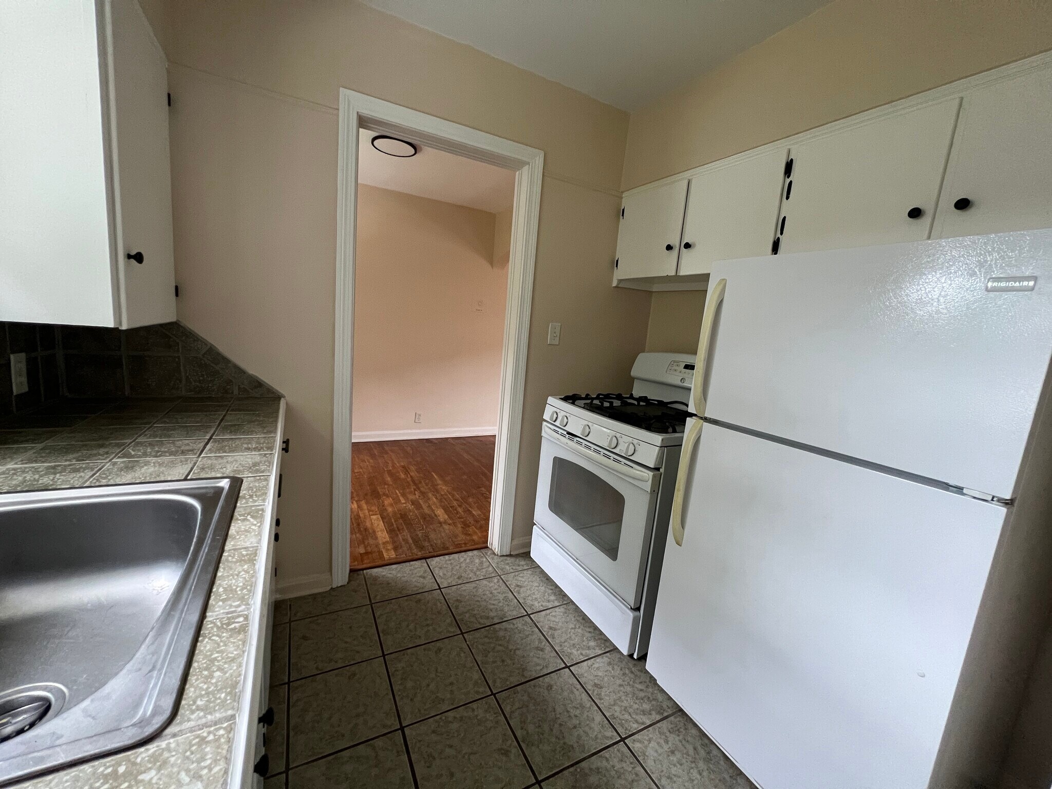 Kitchen - 141 N. Rose Blvd
