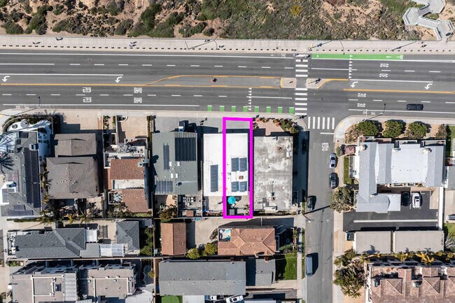 Building Photo - 3460 Carlsbad Blvd