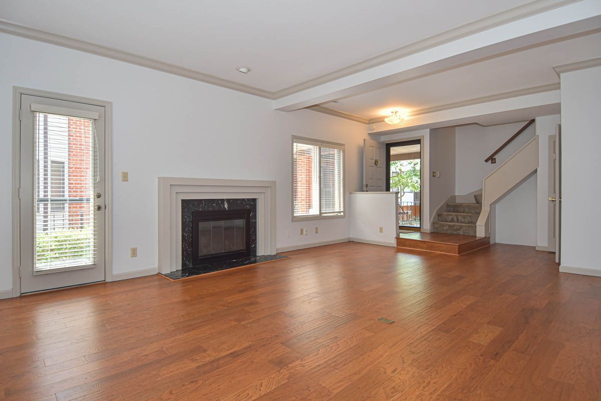 Building Photo - 4444 Lindell Blvd