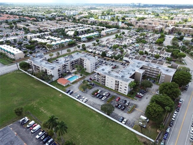 Building Photo - 8500 NW 8th St