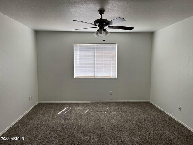 Building Photo - 3217 S 65th Dr