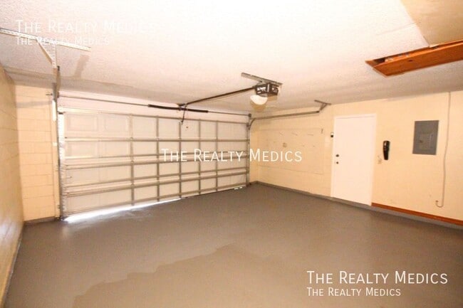 Building Photo - 3171 Courtland Blvd