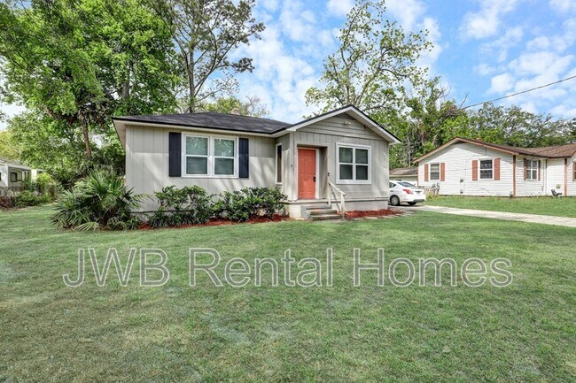 Building Photo - 8944 Jackson Ave