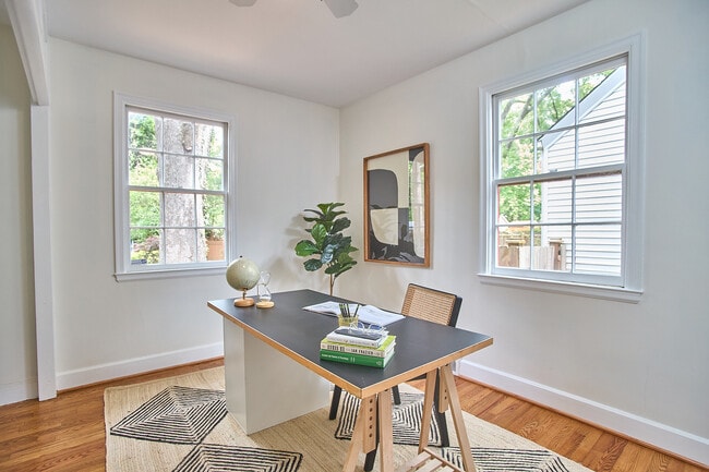 Building Photo - 2020 Pershing St