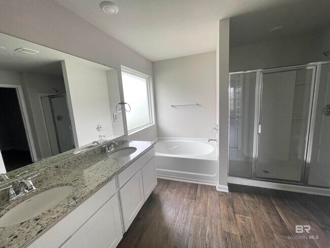 Building Photo - 23135 Shadowridge Dr