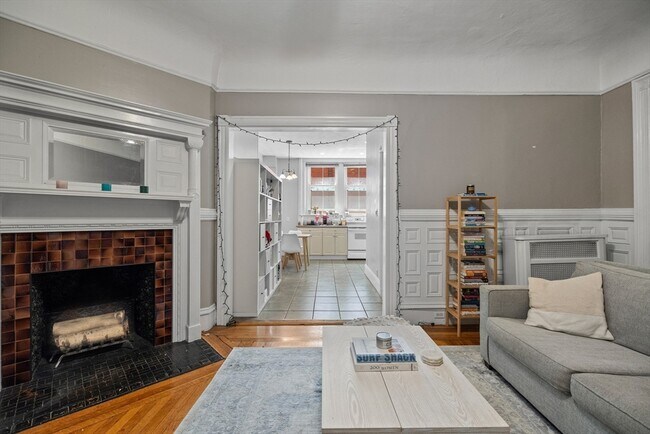Building Photo - 259 Beacon St