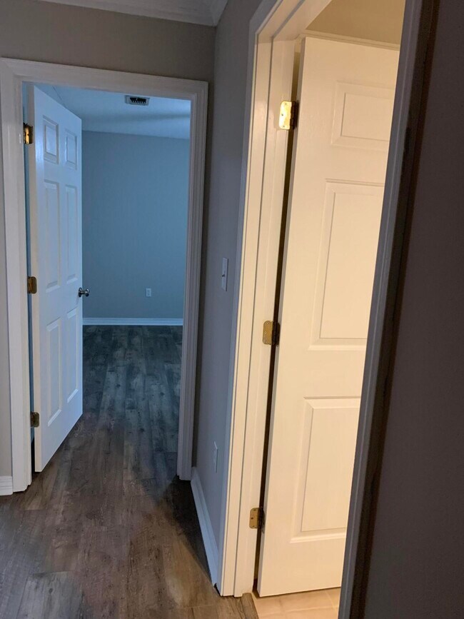 Building Photo - 307 Sand Myrtle Way