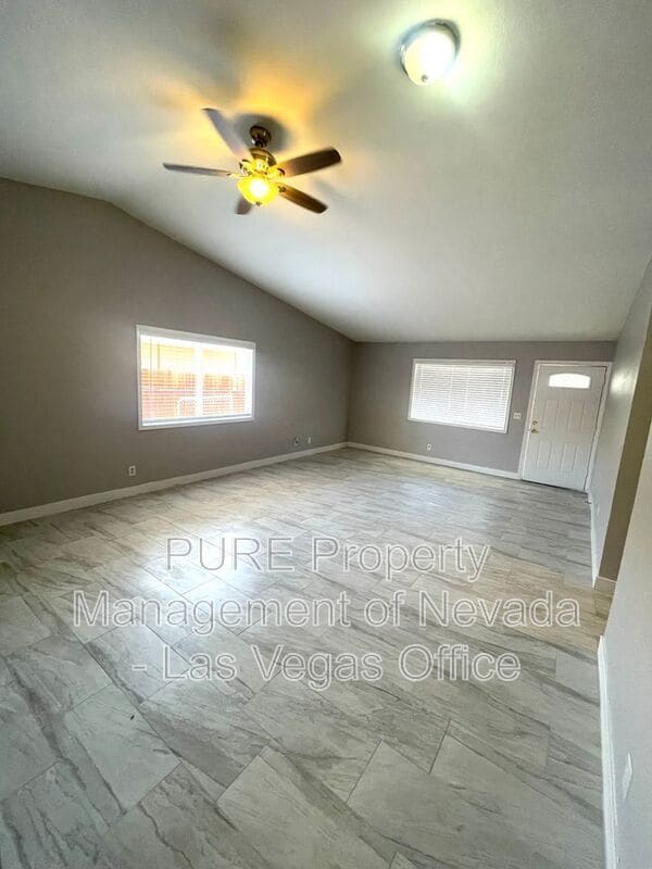 Building Photo - 5934 Via La Contera Dr