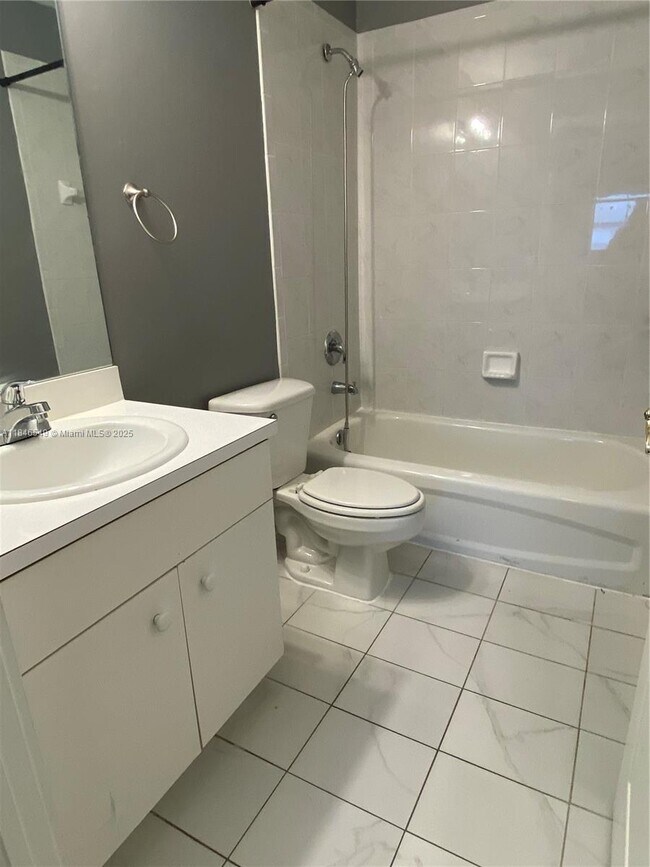 Building Photo - 12854 SW 49th Ct