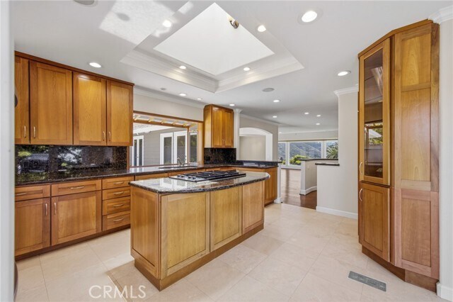 Building Photo - 1840 Temple Hills Dr