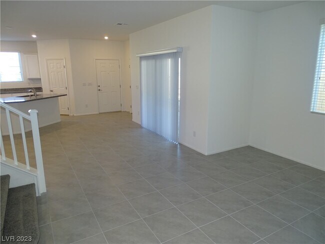 Building Photo - 10589 Sariah Skye Ave