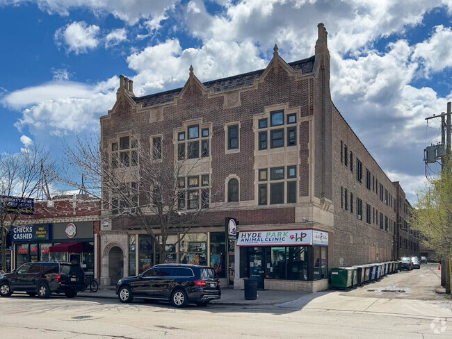 Building Photo - 1367 E 53rd St