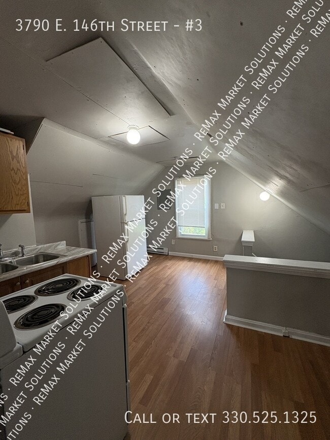 Building Photo - 3790 E 146th St