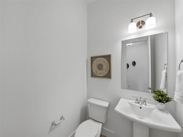 Building Photo - 1059 Maverick Dr