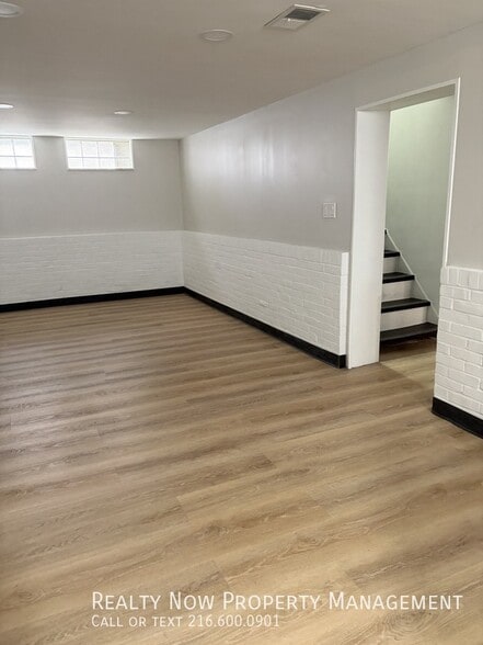 Building Photo - 6333 W 130th St