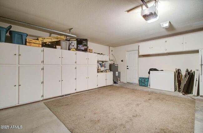Building Photo - 372 W Larona Ln