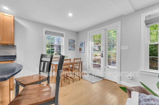 Building Photo - 1618 Fitzgerald Ln