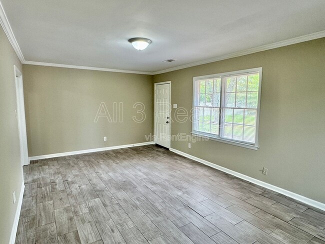 Building Photo - 502 Adler Dr