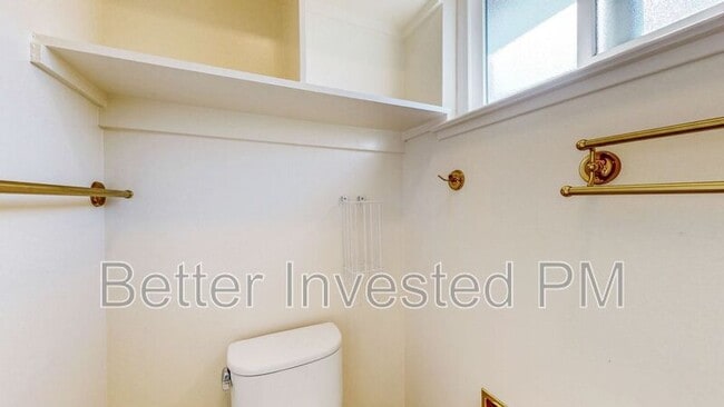 Building Photo - 848 Sprucewood Ct