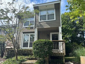 Building Photo - 3 Bedroom 2.5 Bathroom Condo in Virginia B...