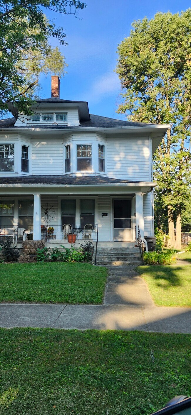 Building Photo - 68 N Layman Ave