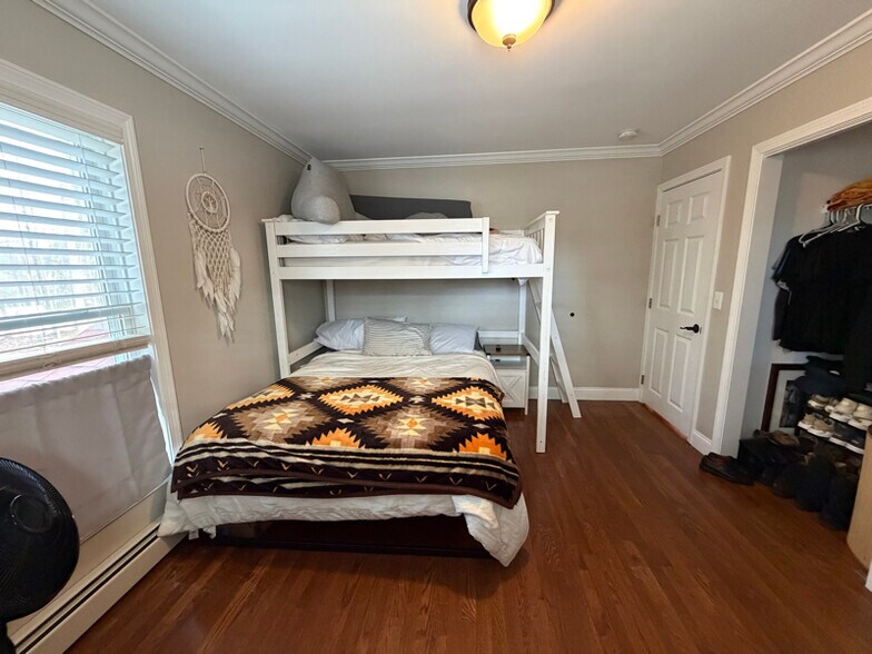 Building Photo - 125 Skyview Rd