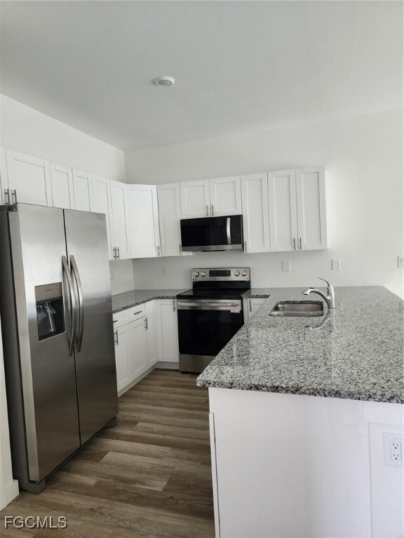 Building Photo - 2431 Lola Ave S