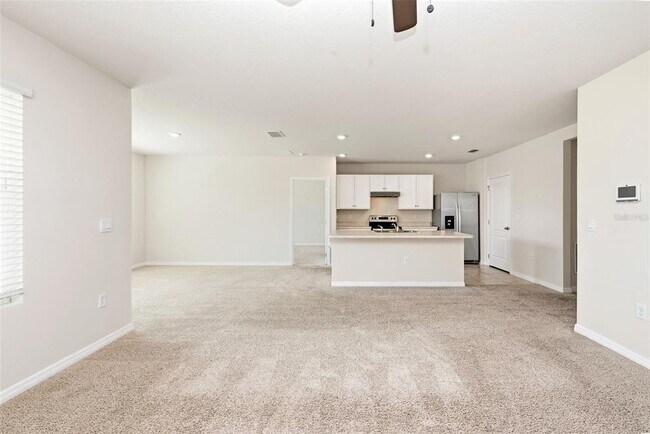 Building Photo - 2725 Dumont Ln