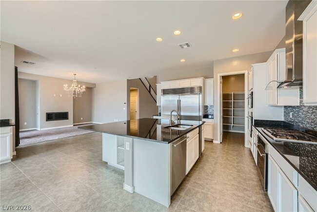 Building Photo - 12165 Edgehurst Ct