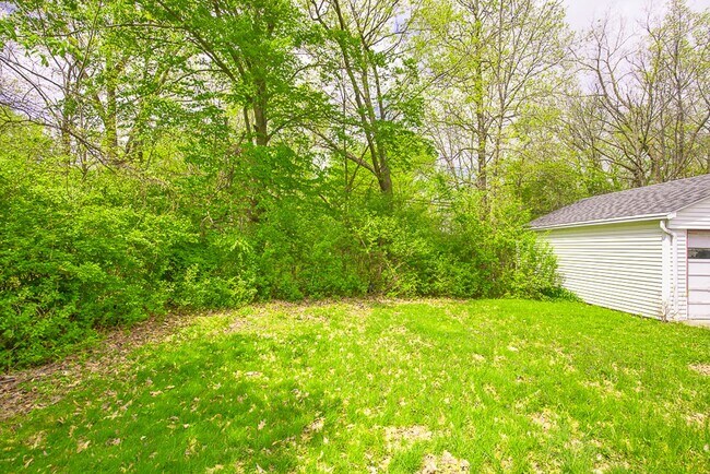 Building Photo - 4352 Ingleside Rd