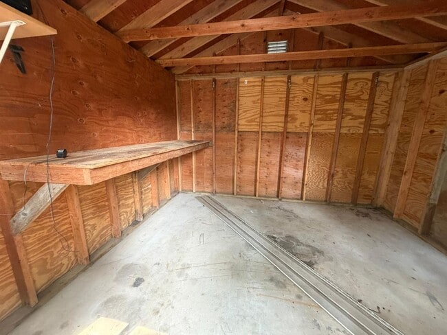 Building Photo - 28 Cambridge Dr
