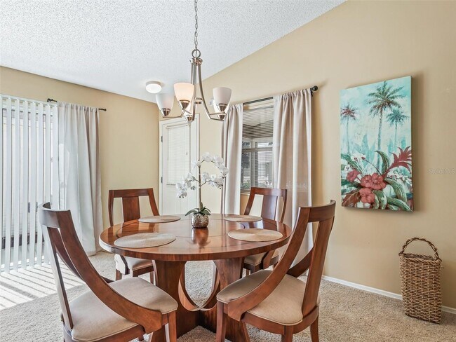 Building Photo - 1322 Hollyberry Pl